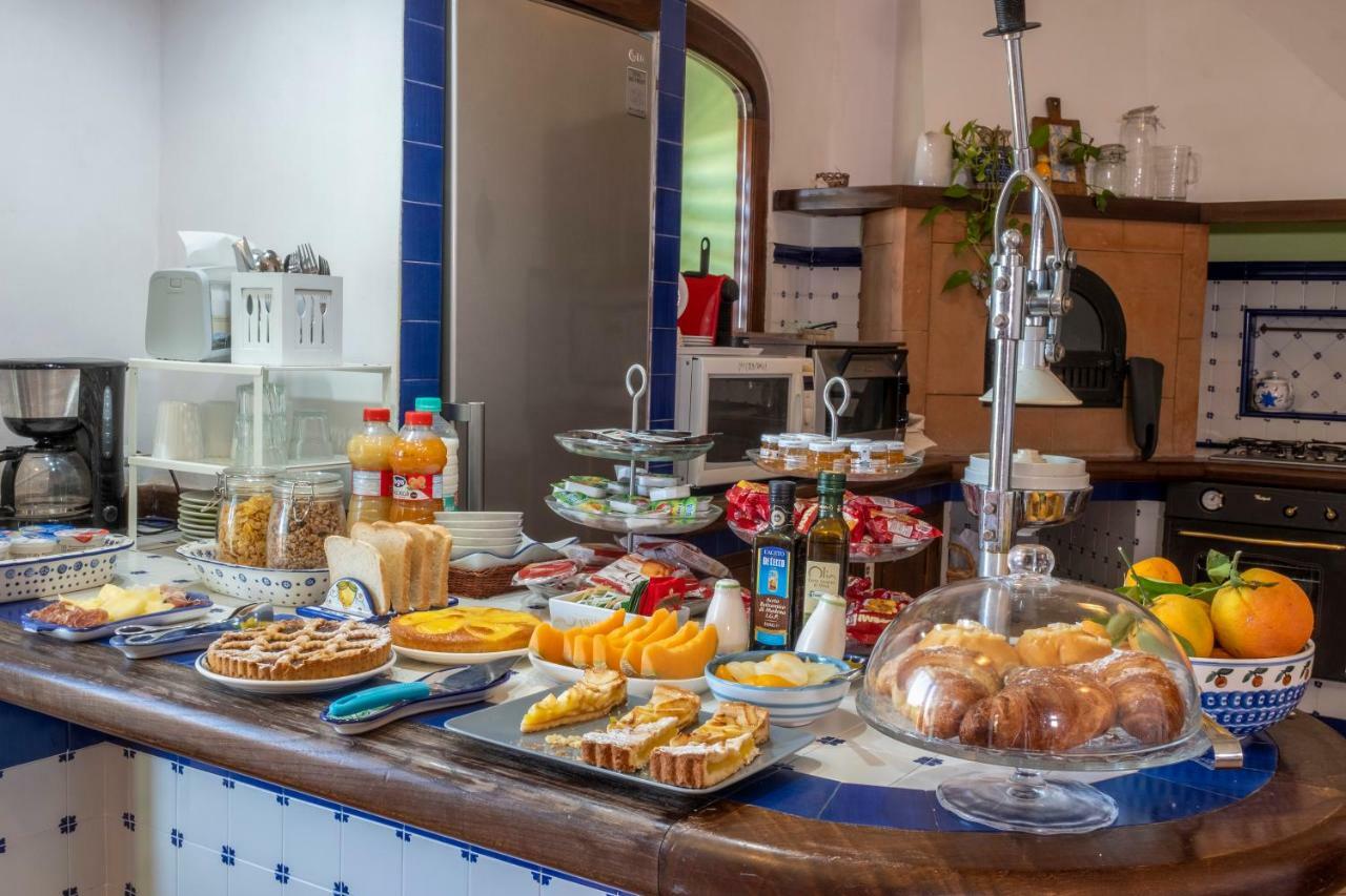 Villa Monica B&B Sorrento Kültér fotó